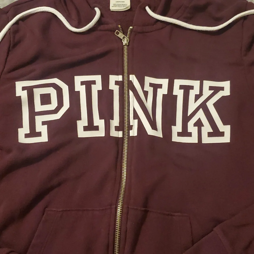 Victoria's Secret PINK Hoodie in Deep Maroon with White Accents Size LARGE - Picture 4 of 7